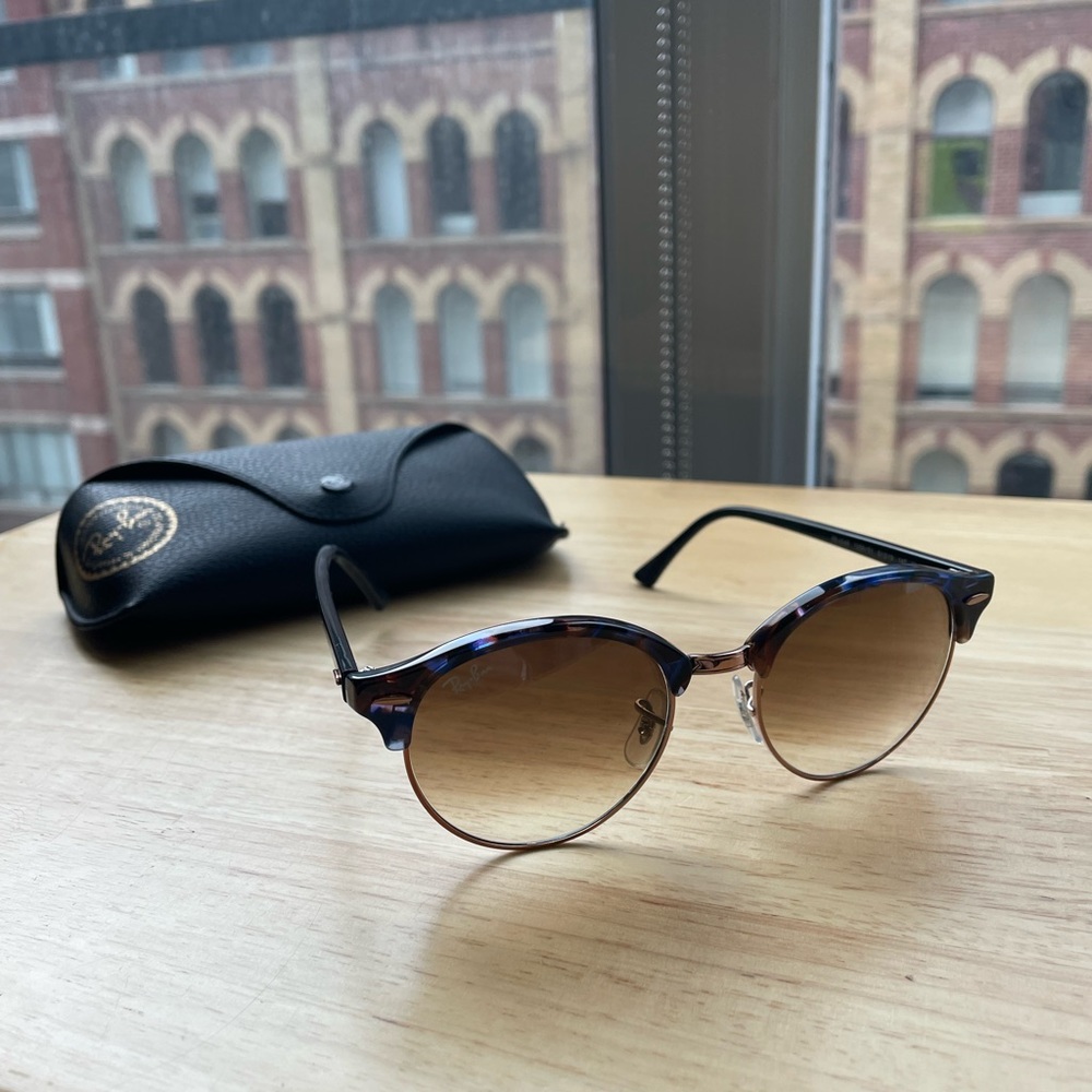 Ray-Ban Clubround Sunglasses